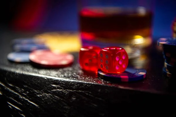 bet33 তিন পাত্তি লাইভ ডিলার টেবিল